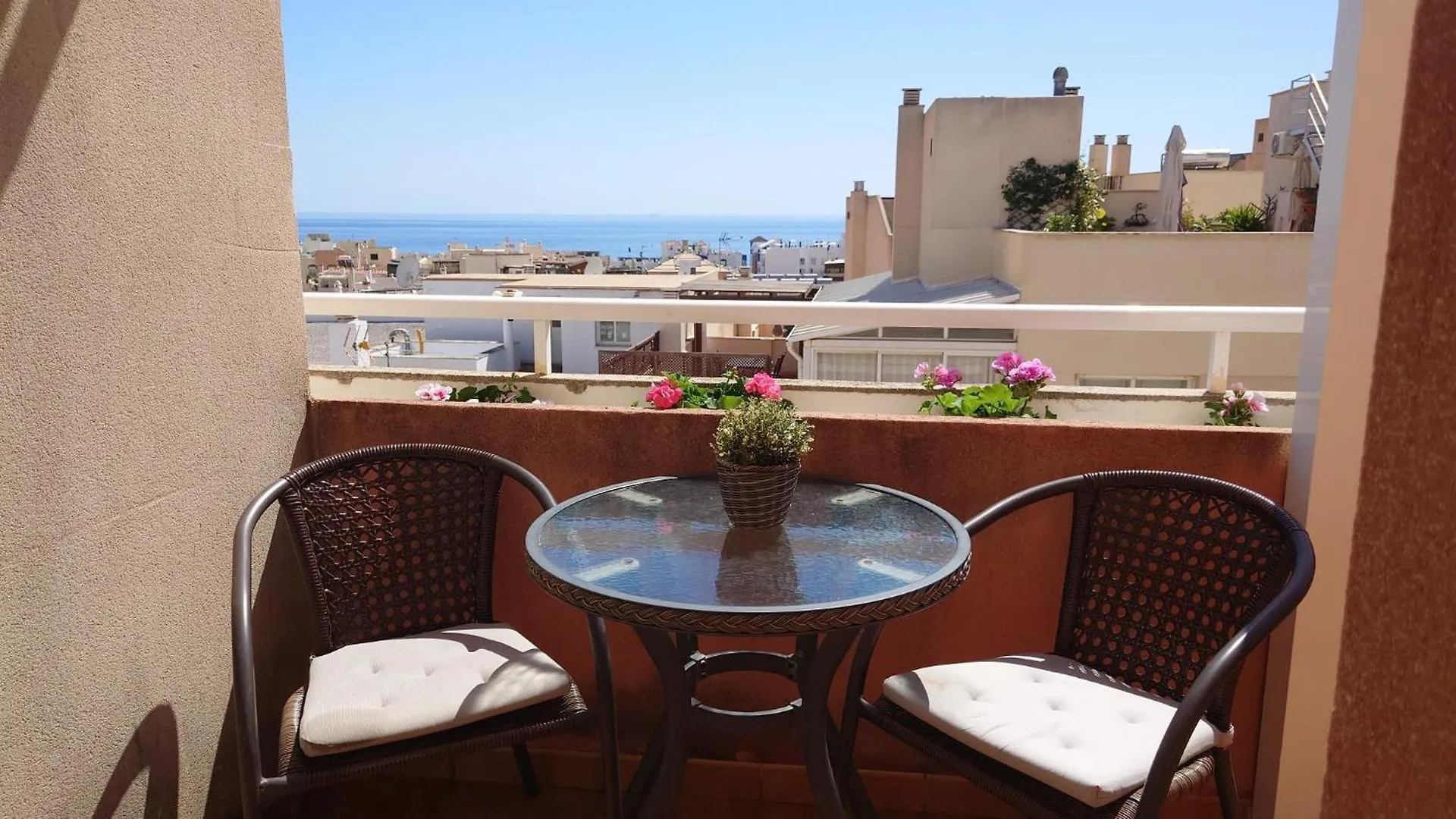 Apartment Carmen Apartamento Millon - Private Roof Terrace With Jacuzzi & Bbq Nerja